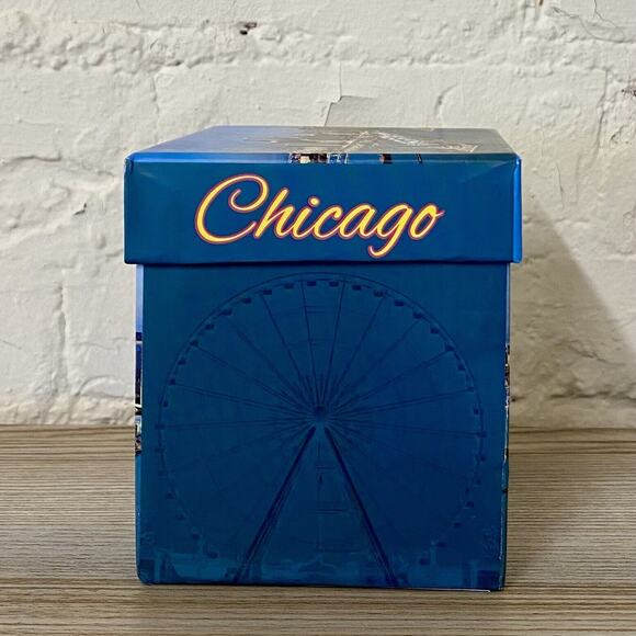 Chicago IL Mug The Postcard Factory (PCF) Bright Art Graphics Wrap Around Design - Picture 10 of 11